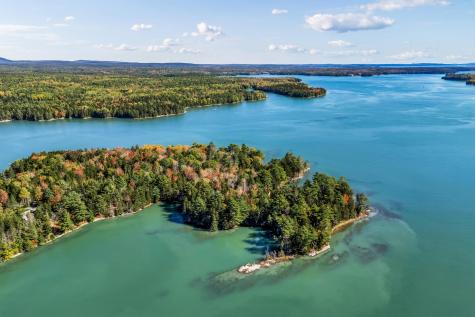 82 Falcon Lane Lamoine ME 04605