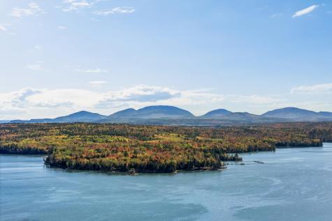 82 Falcon Lane Lamoine ME 04605