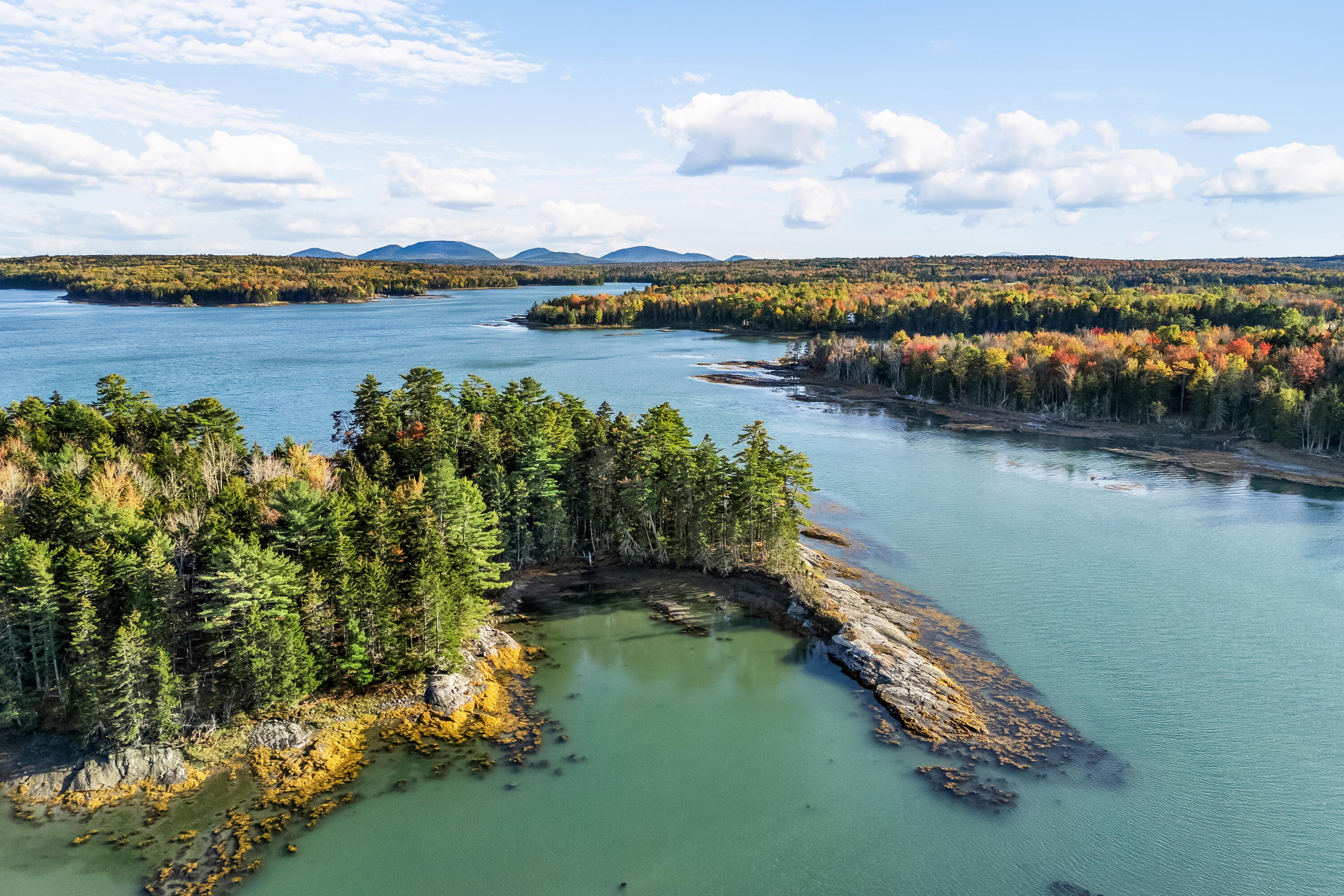 82 Falcon Lane Lamoine ME 04605