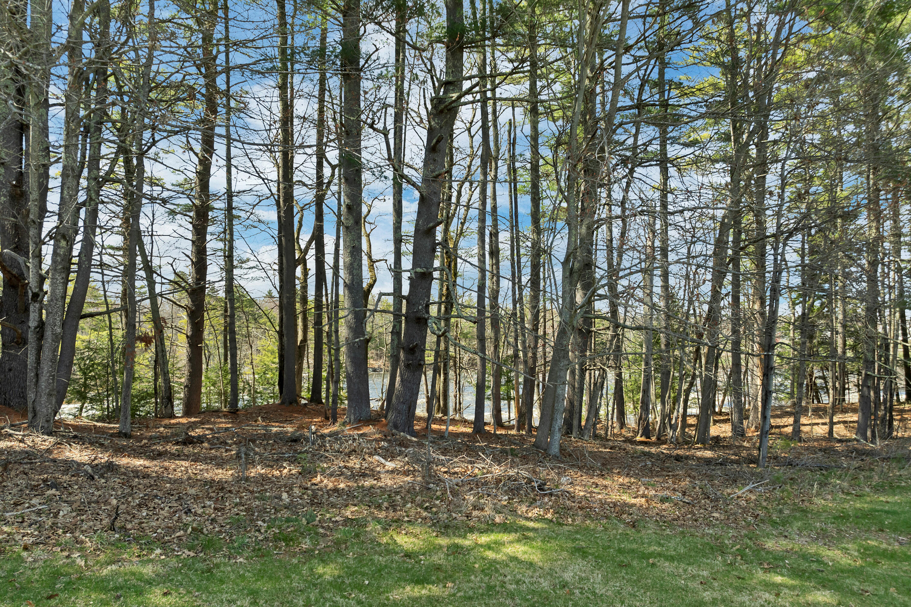 12 Hummingbird Lane Standish ME 04085