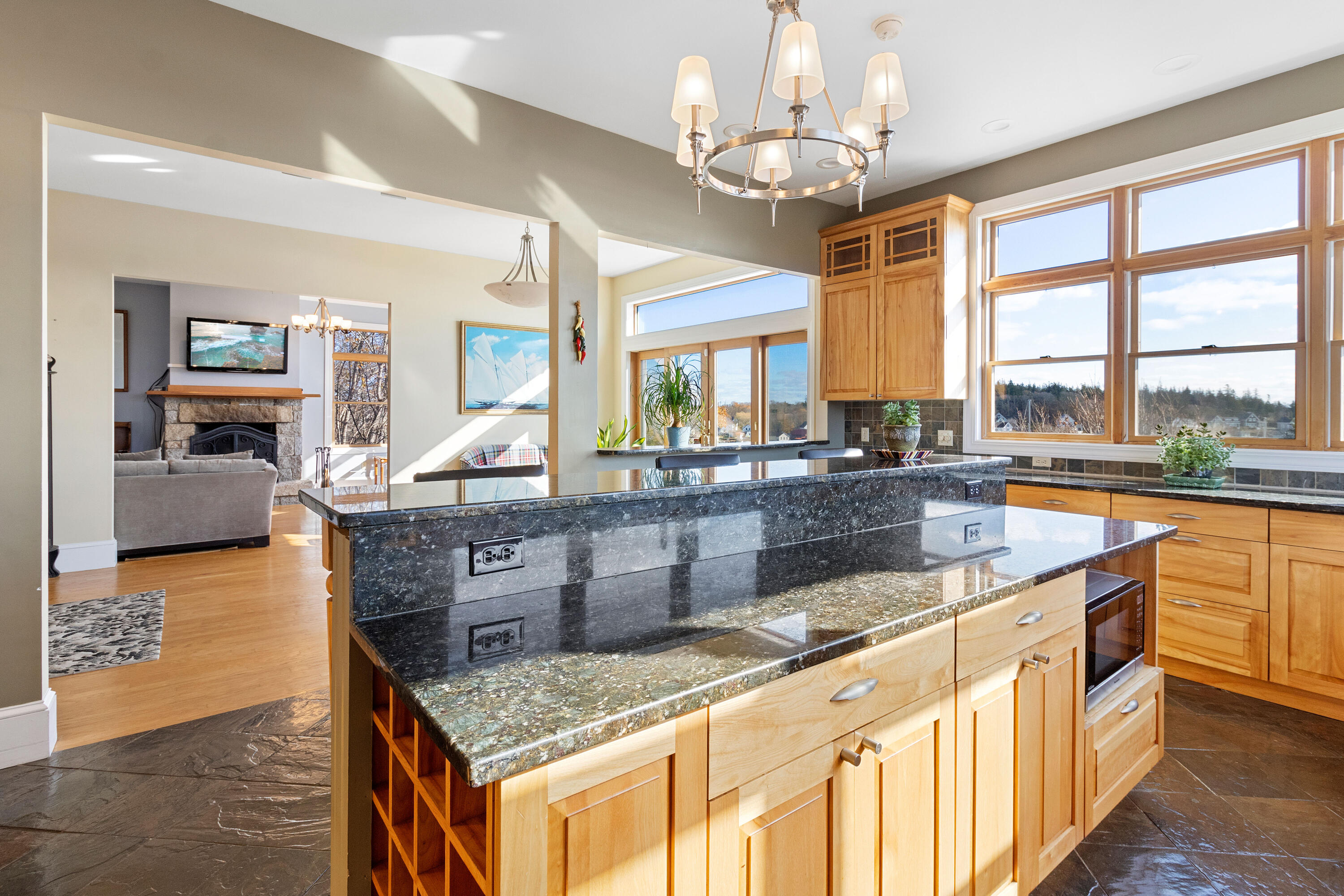 38 W. Main W Main Street Vinalhaven ME 04863