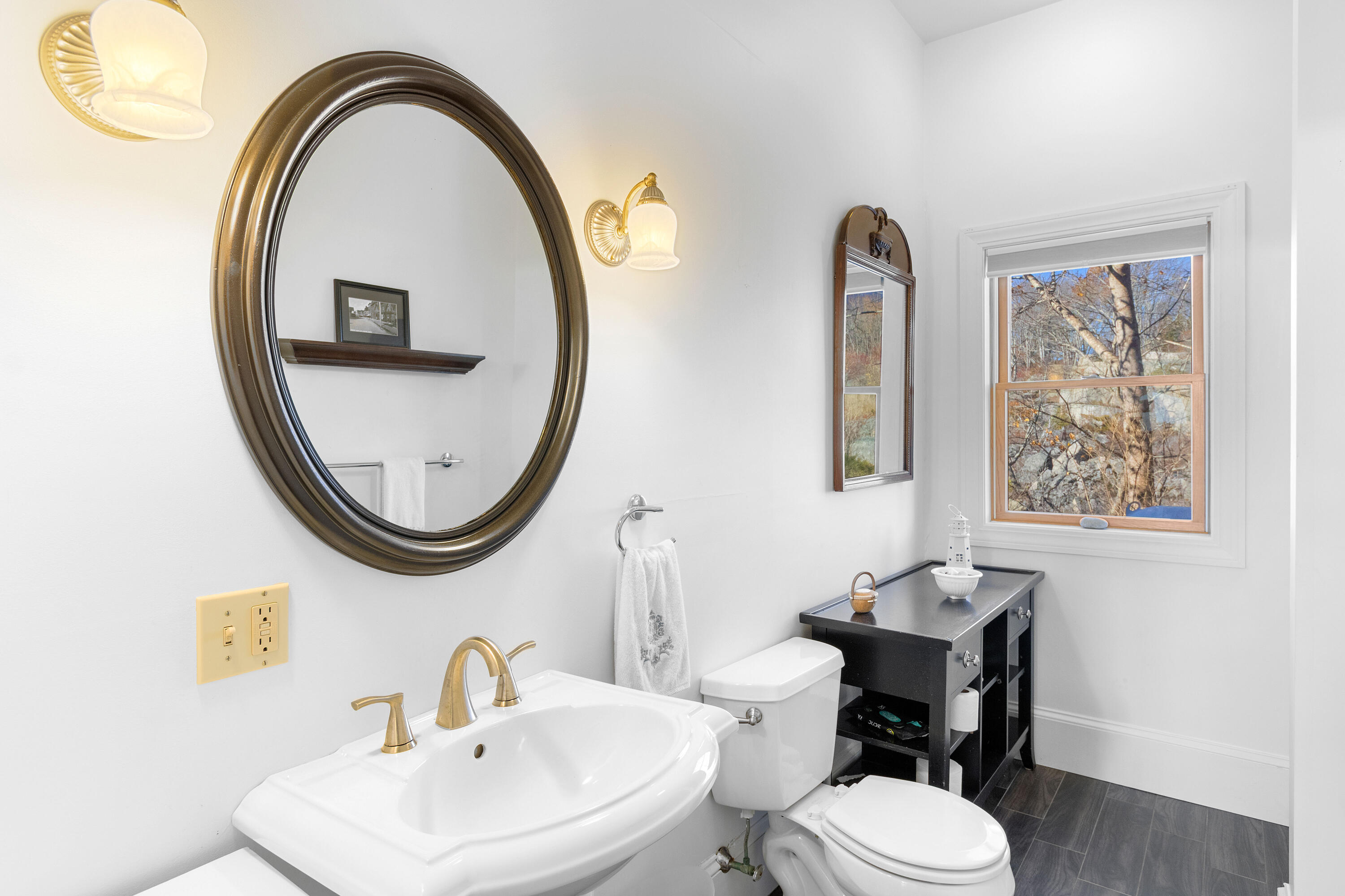 38 W. Main W Main Street Vinalhaven ME 04863