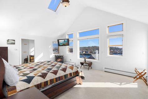 38 W. Main W Main Street Vinalhaven ME 04863