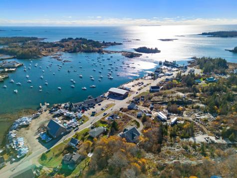 38 W. Main W Main Street Vinalhaven ME 04863