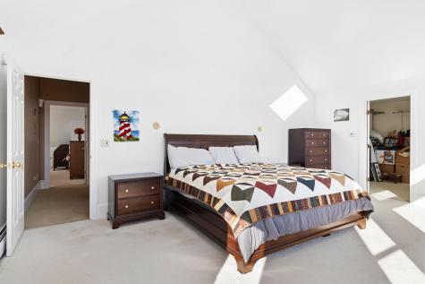 38 W. Main W Main Street Vinalhaven ME 04863