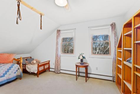 38 W. Main W Main Street Vinalhaven ME 04863