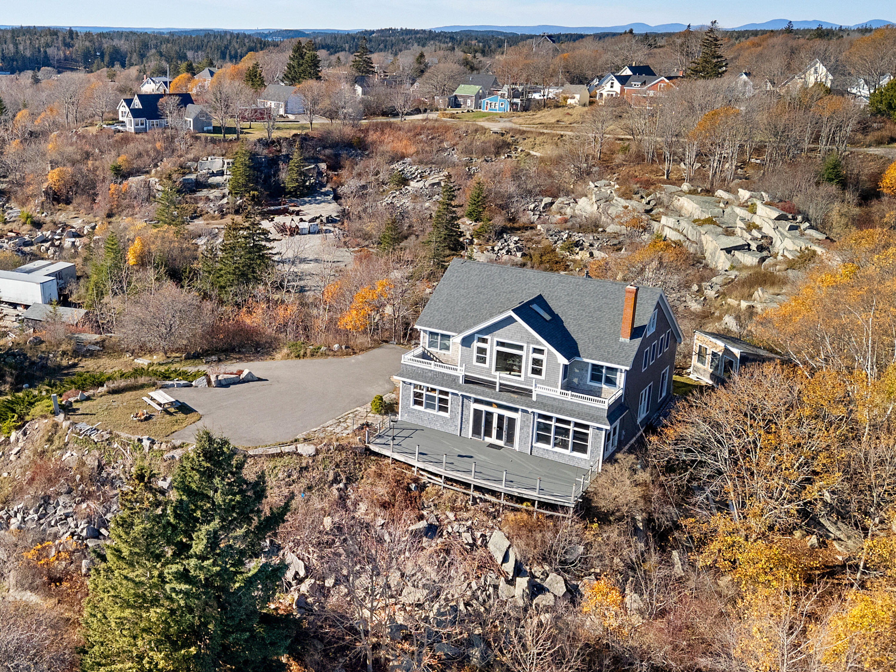 38 W. Main W Main Street Vinalhaven ME 04863