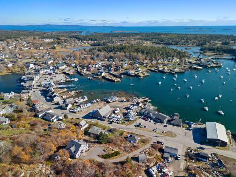 38 W. Main W Main Street Vinalhaven ME 04863