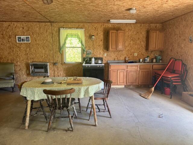 3-5 Gravy Lane Bradford ME 04410