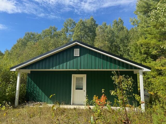 3-5 Gravy Lane Bradford ME 04410