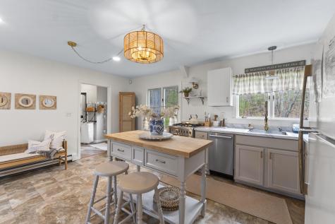 176 Shore Road York ME 03902