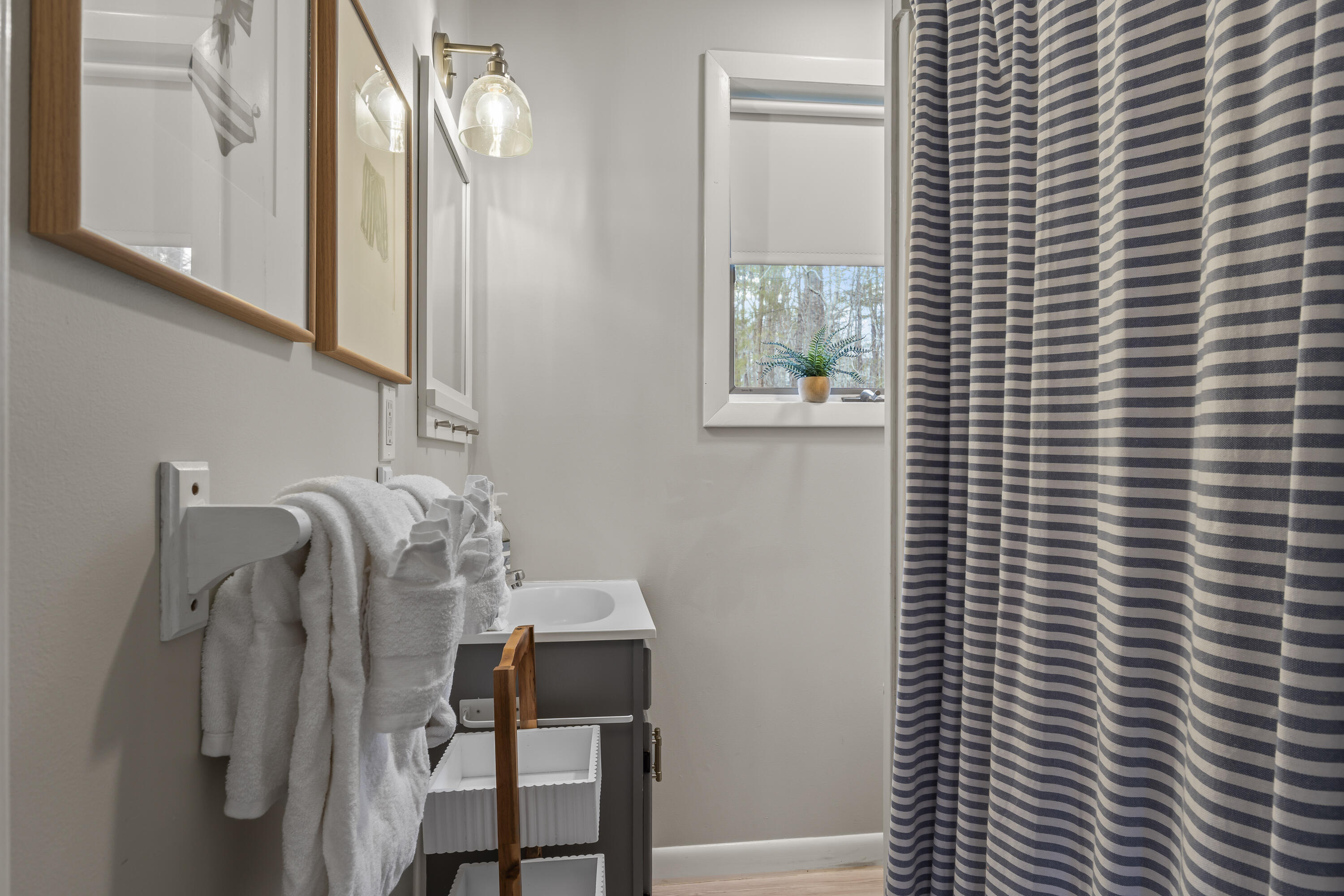 176 Shore Road York ME 03902