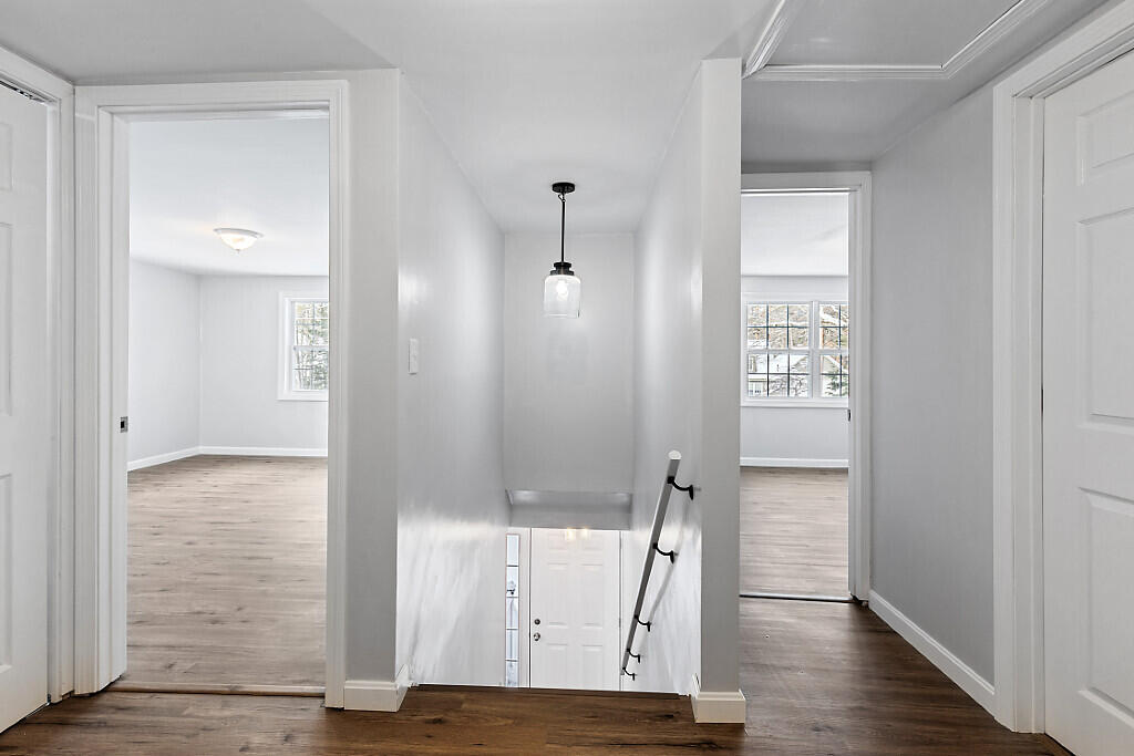 27 Common Road Dixfield ME 04224