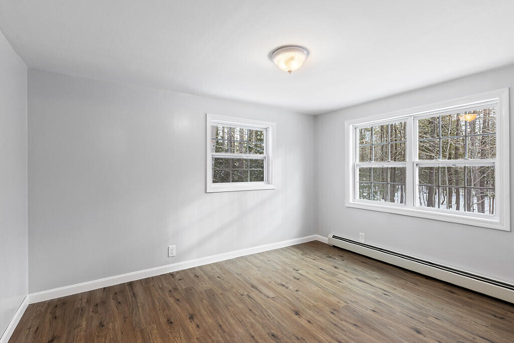 27 Common Road Dixfield ME 04224