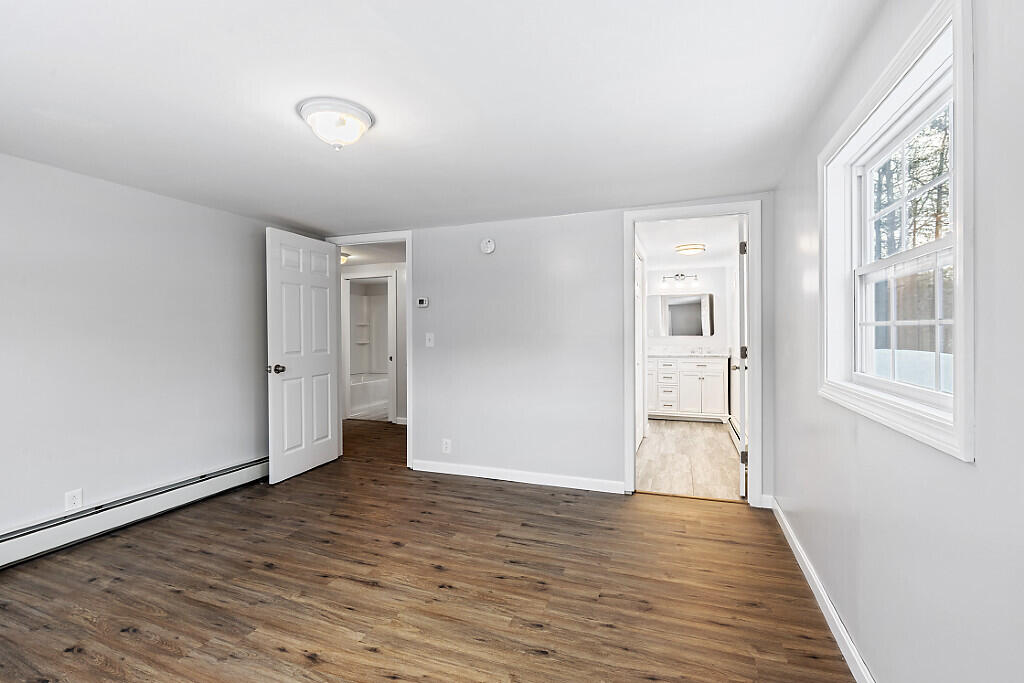 27 Common Road Dixfield ME 04224