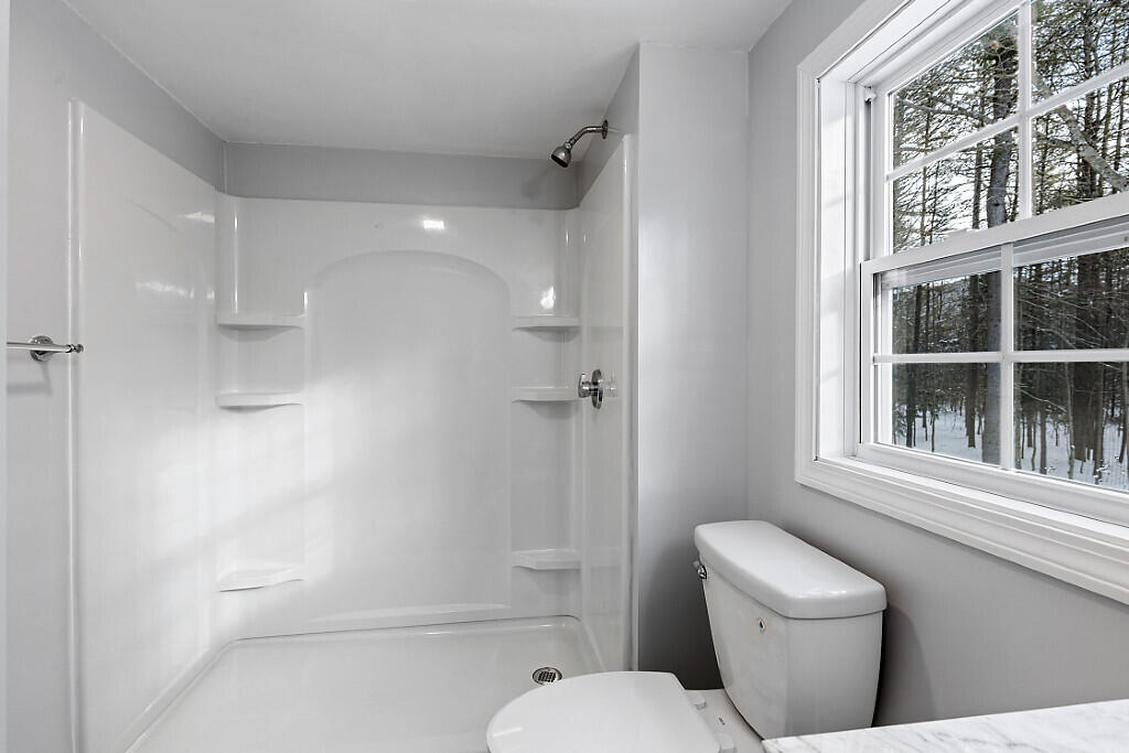 27 Common Road Dixfield ME 04224