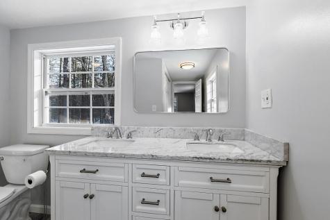 27 Common Road Dixfield ME 04224