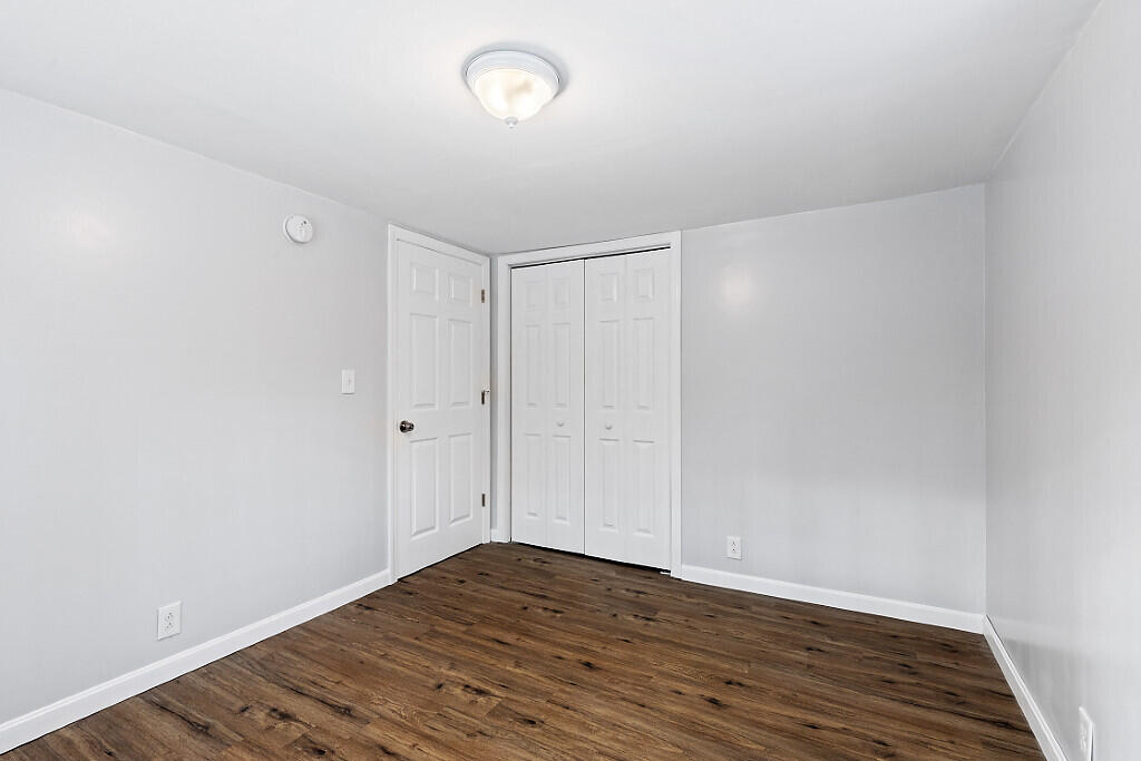 27 Common Road Dixfield ME 04224