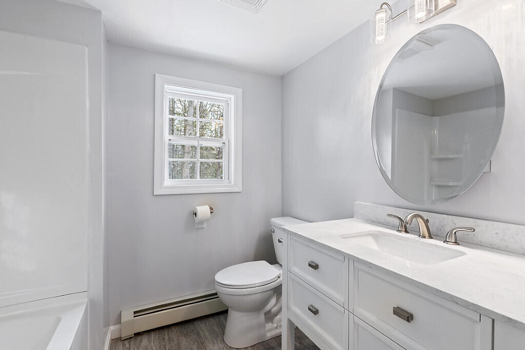 27 Common Road Dixfield ME 04224