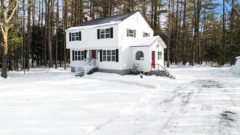 27 Common Road Dixfield ME 04224