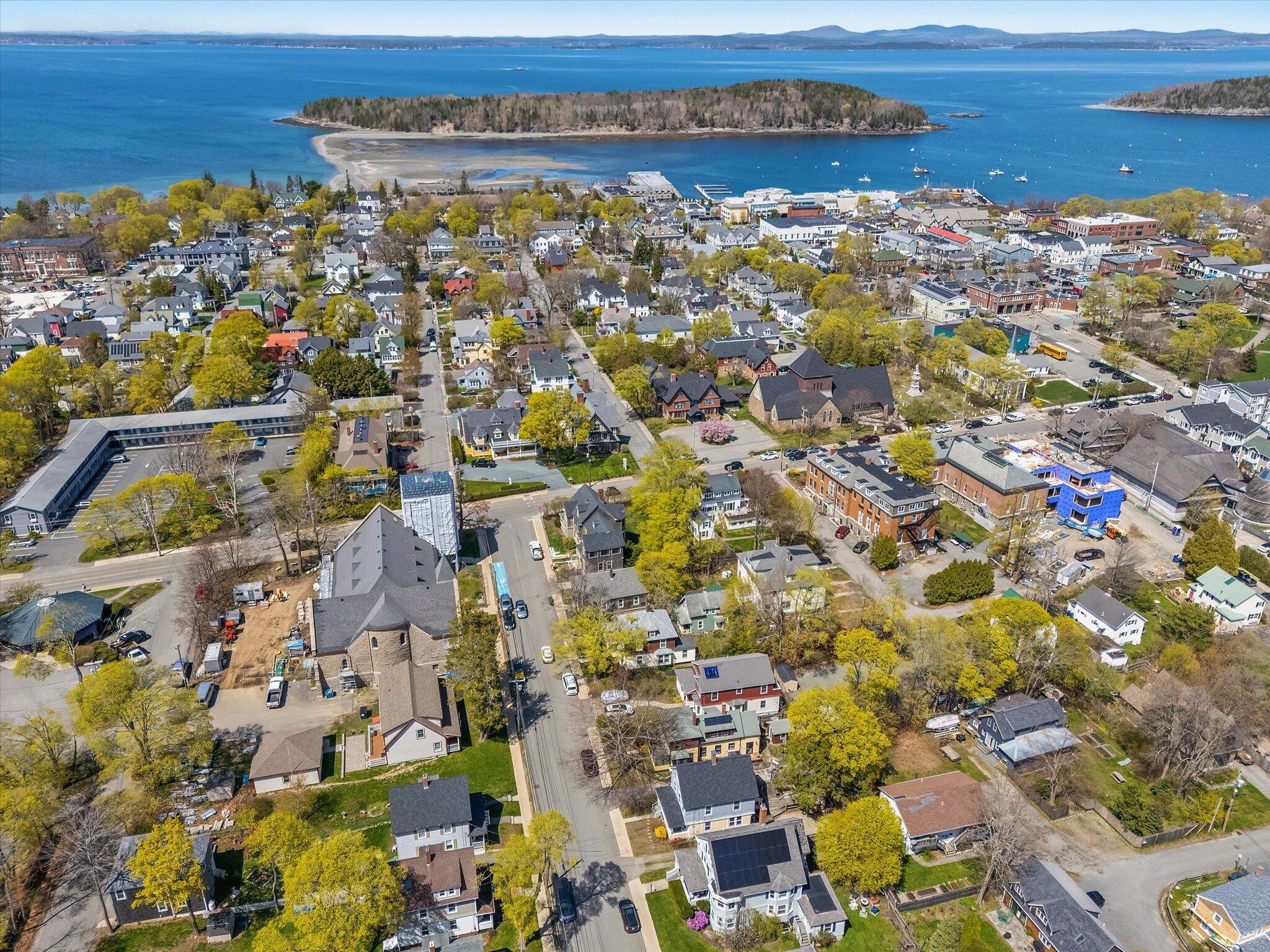 22 Ledgelawn Avenue Bar Harbor ME 04609