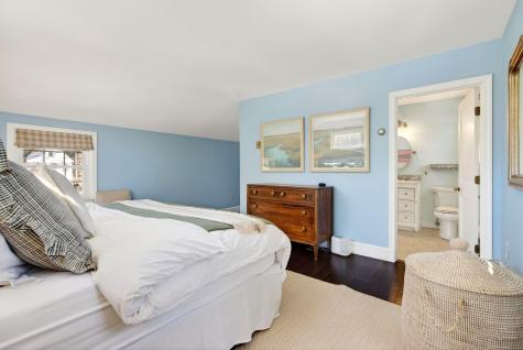24 Johnson Road Falmouth ME 04105