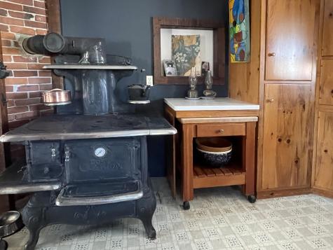 27 Clamshell Alley Vinalhaven ME 04863