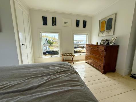 27 Clamshell Alley Vinalhaven ME 04863