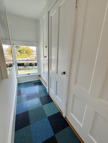 27 Clamshell Alley Vinalhaven ME 04863