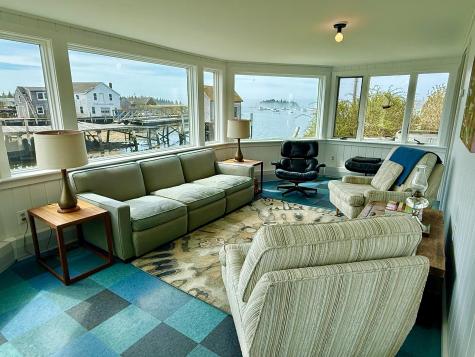 27 Clamshell Alley Vinalhaven ME 04863