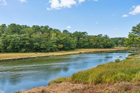 8 Constitution Road Kennebunk ME 04043