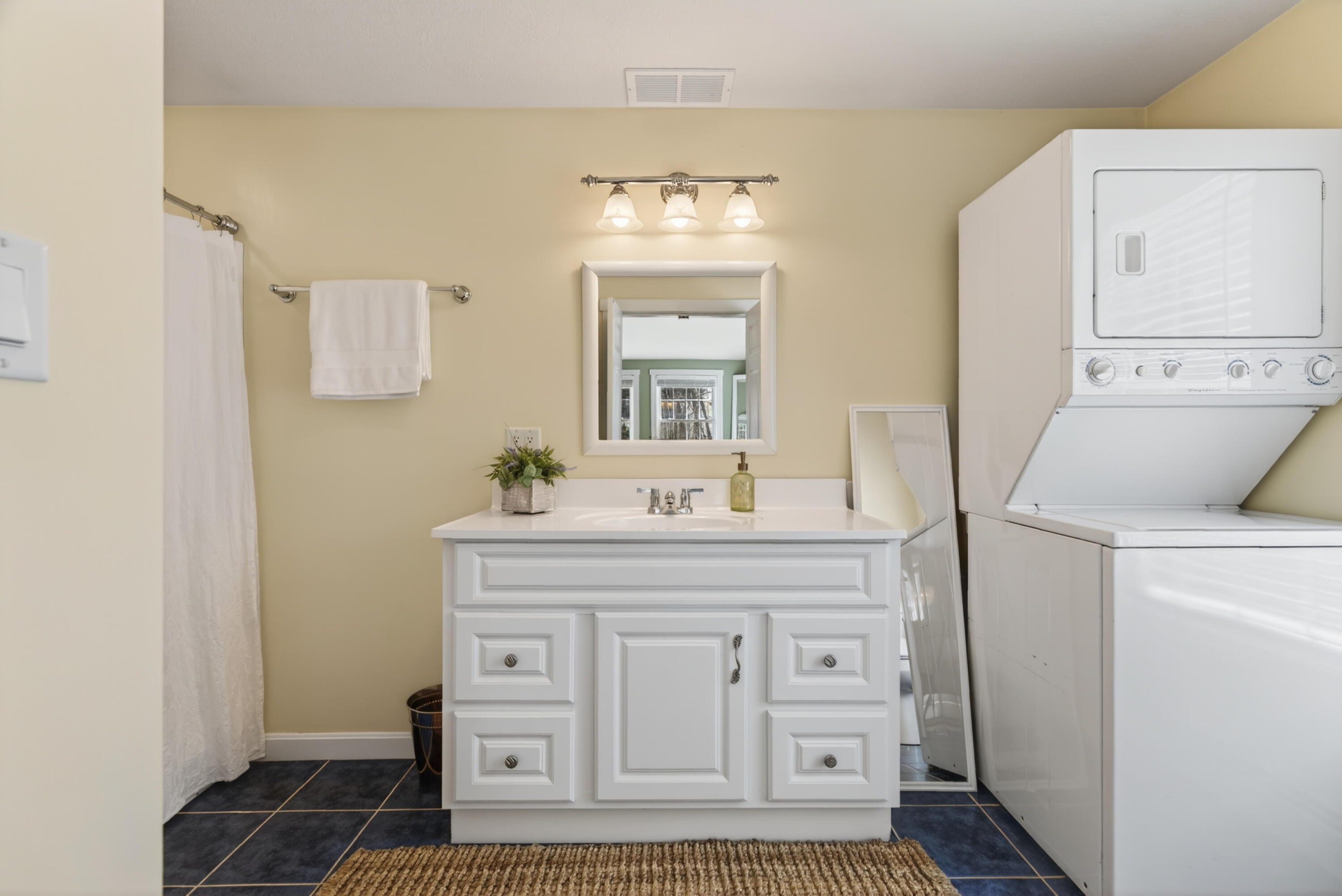 8 Constitution Road Kennebunk ME 04043
