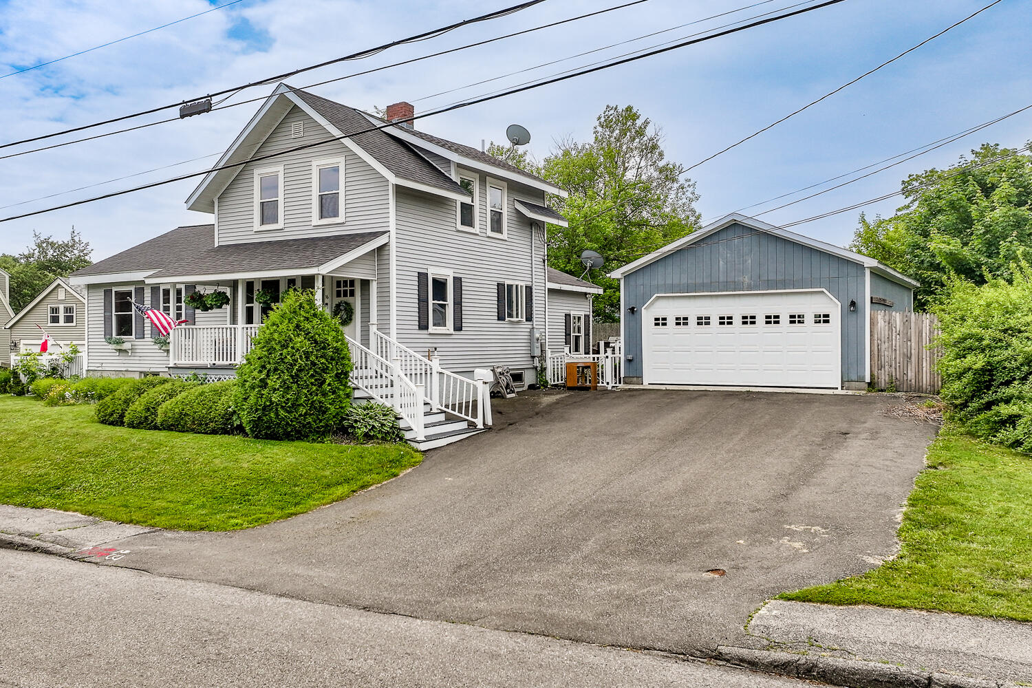 16 Lawn Avenue Rockland ME 04841