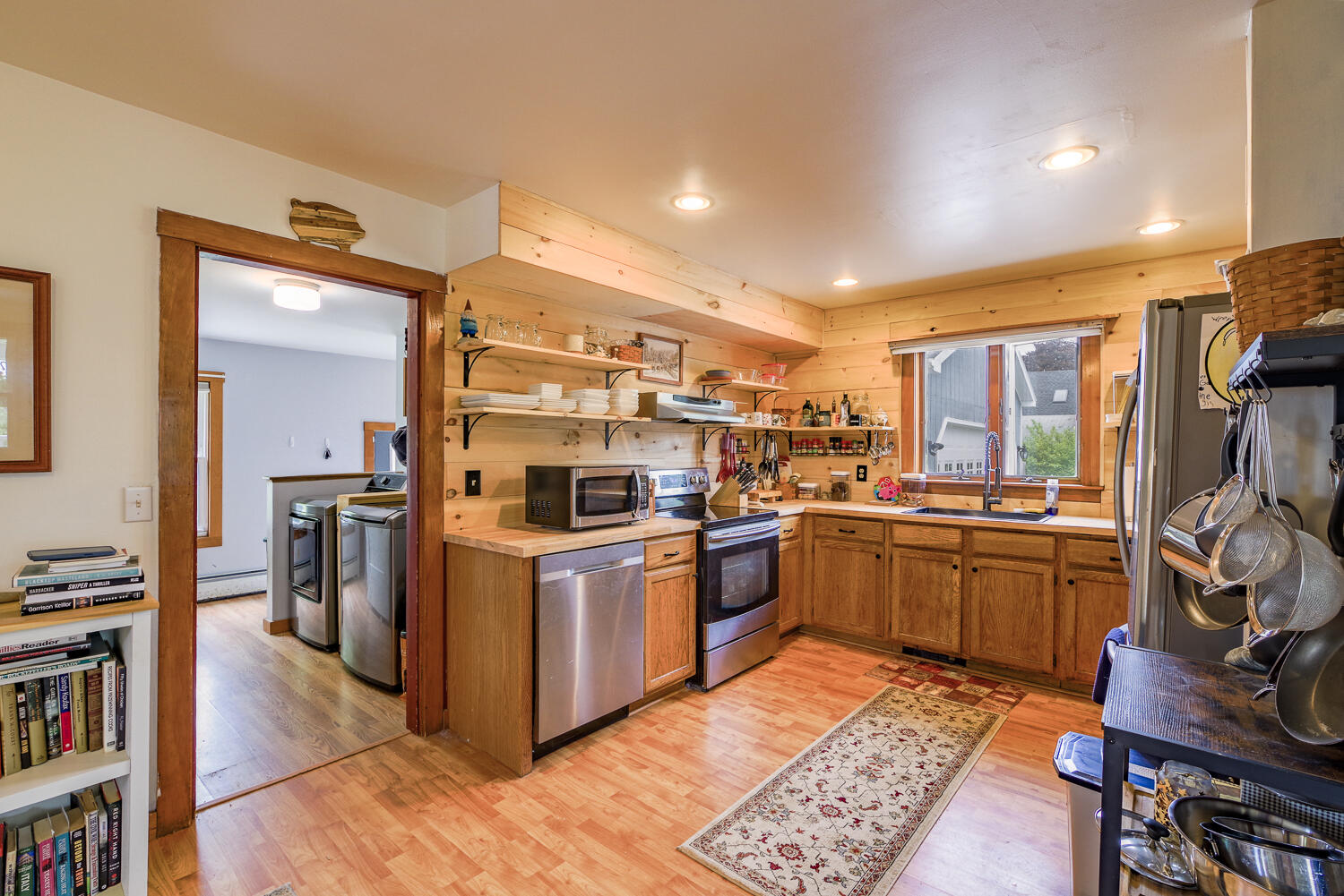 16 Lawn Avenue Rockland ME 04841