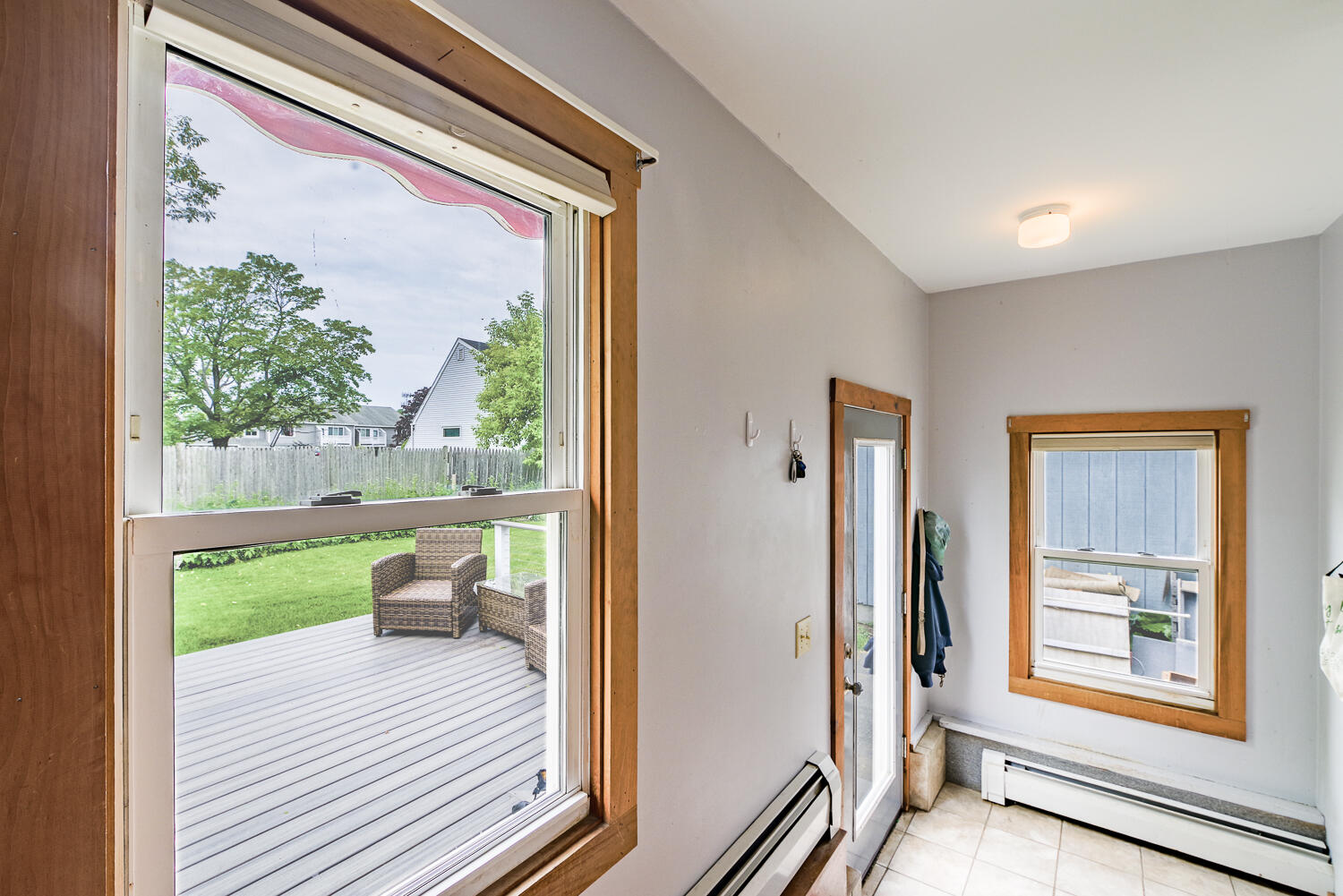 16 Lawn Avenue Rockland ME 04841