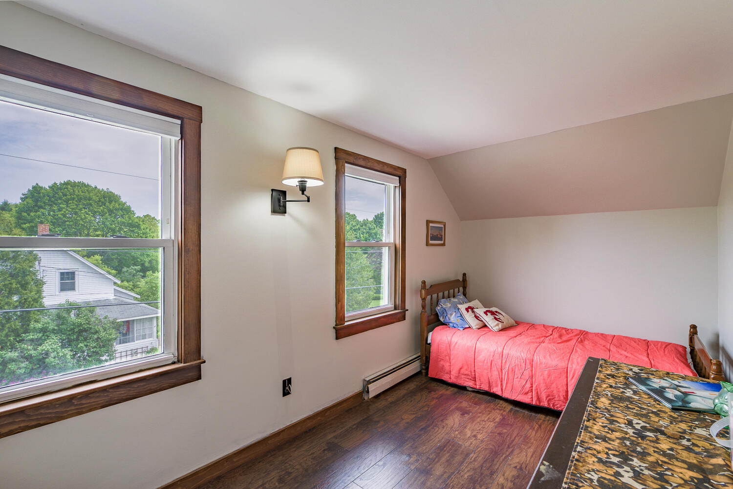 16 Lawn Avenue Rockland ME 04841