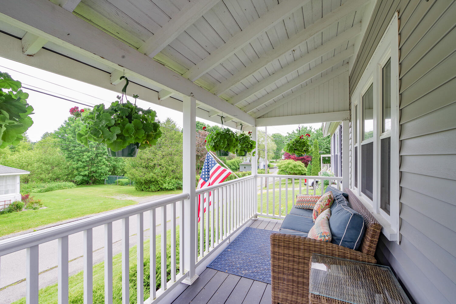 16 Lawn Avenue Rockland ME 04841