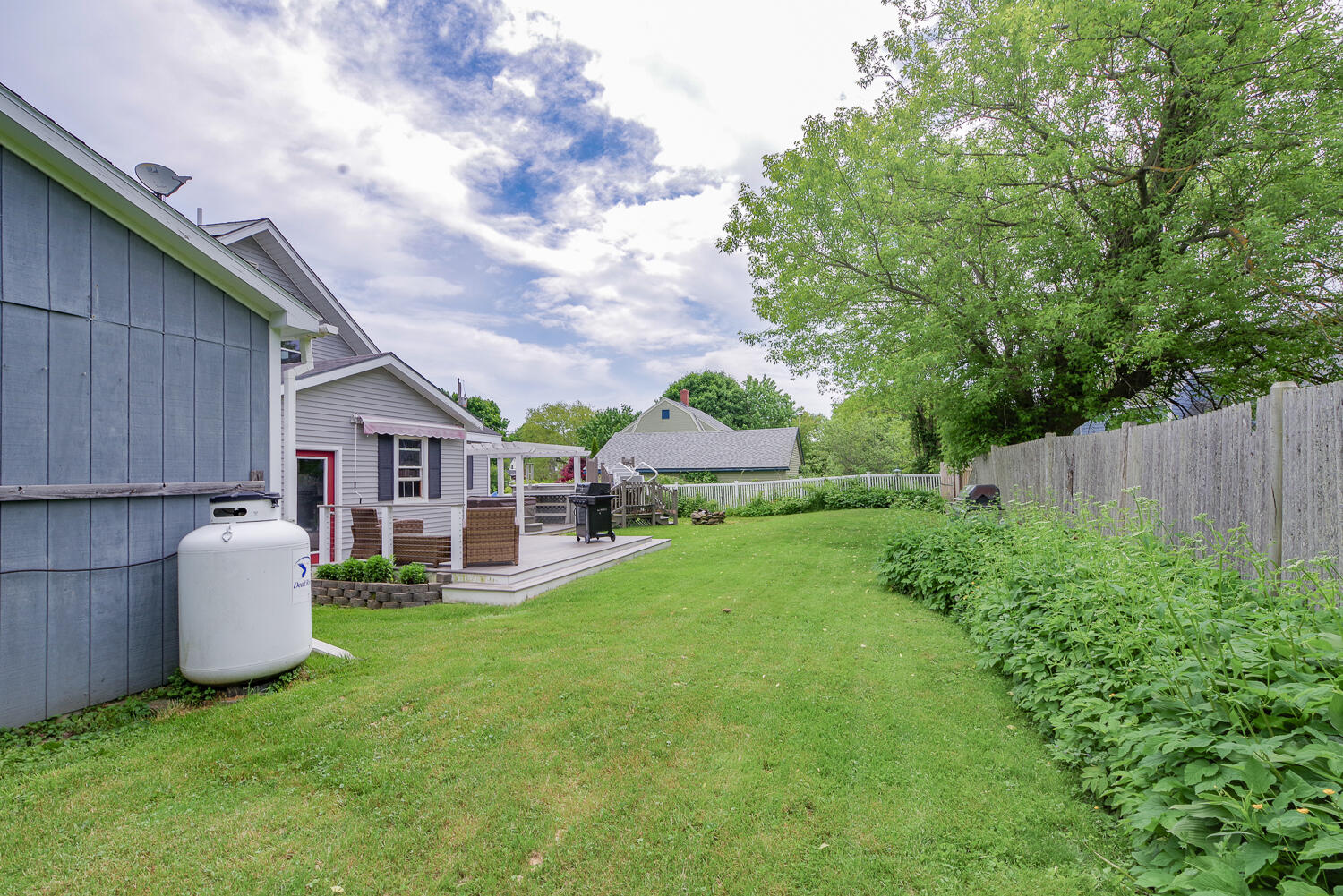 16 Lawn Avenue Rockland ME 04841