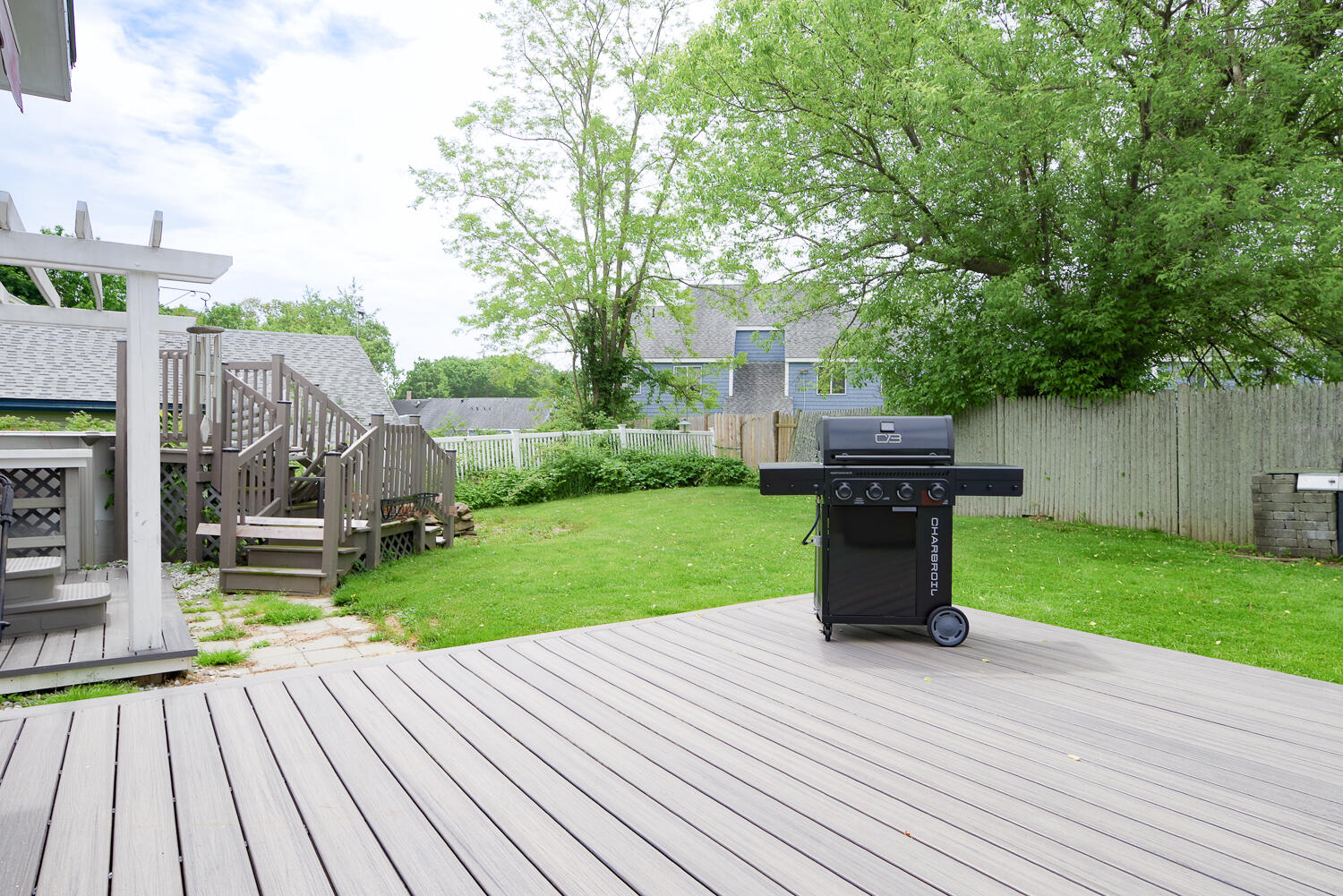 16 Lawn Avenue Rockland ME 04841