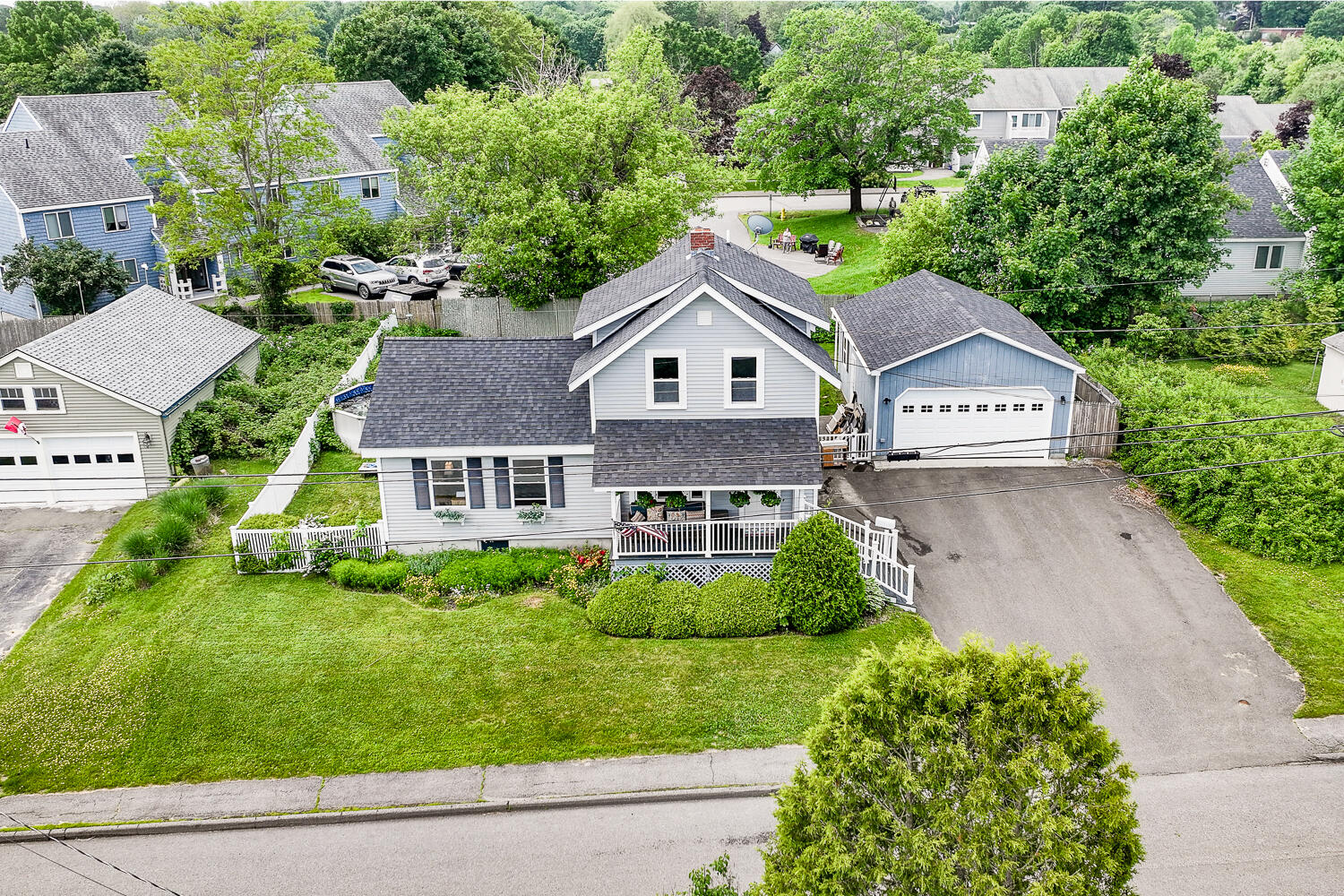 16 Lawn Avenue Rockland ME 04841