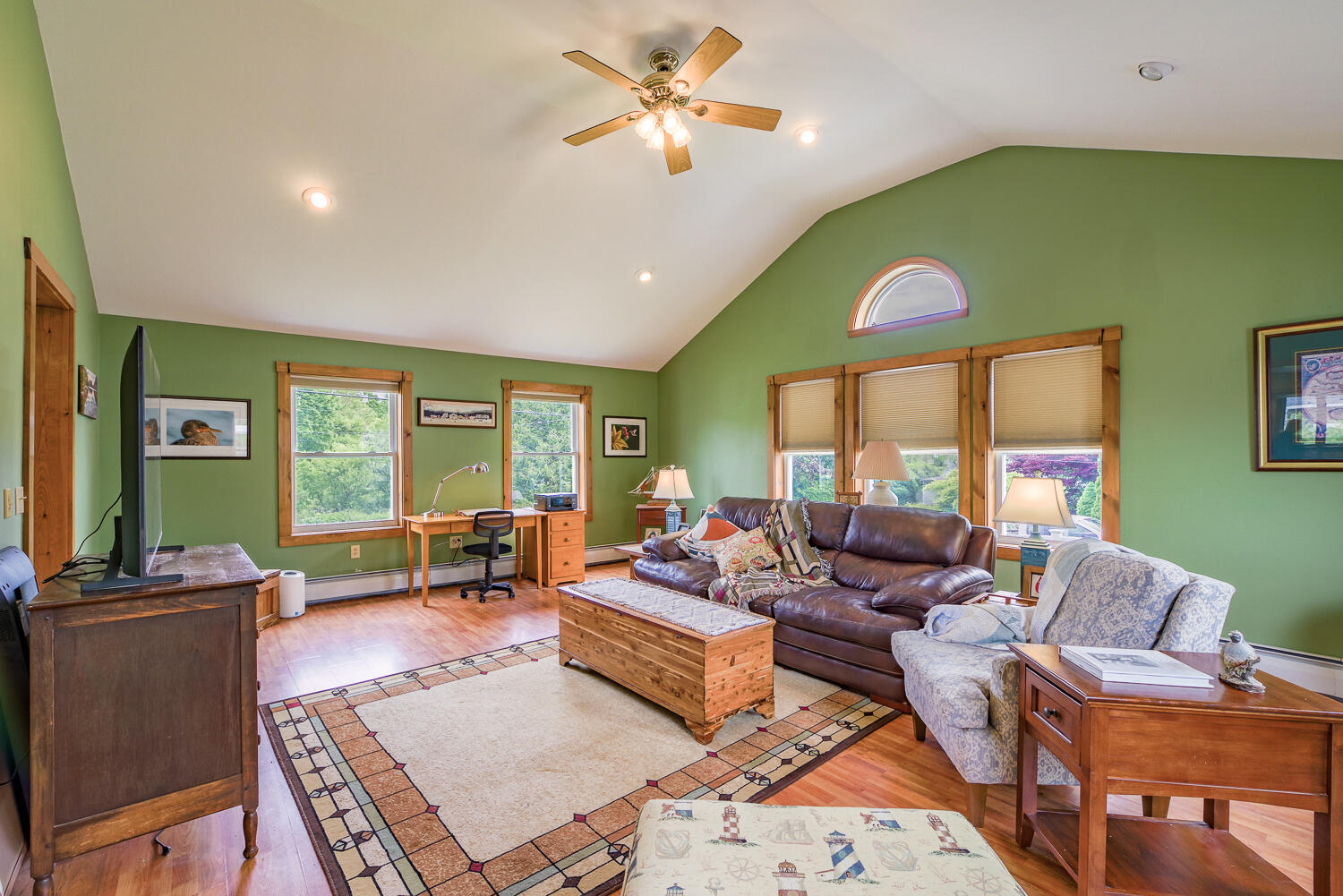 16 Lawn Avenue Rockland ME 04841