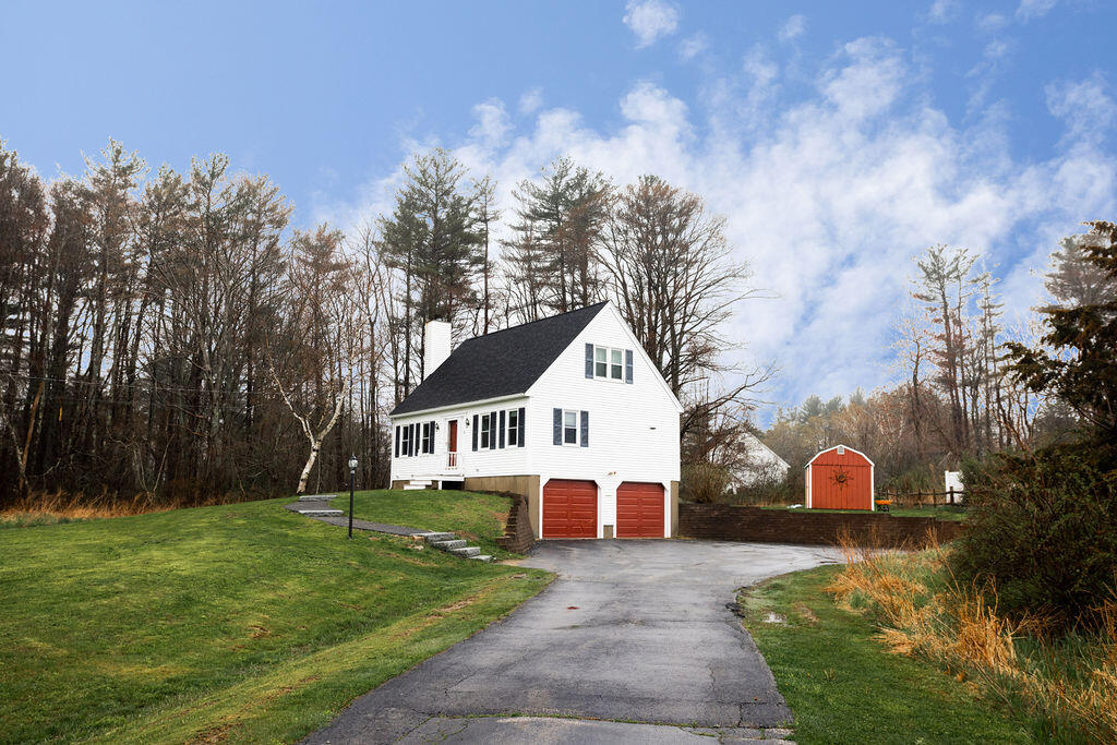 17 Greenacre Drive York ME 03909