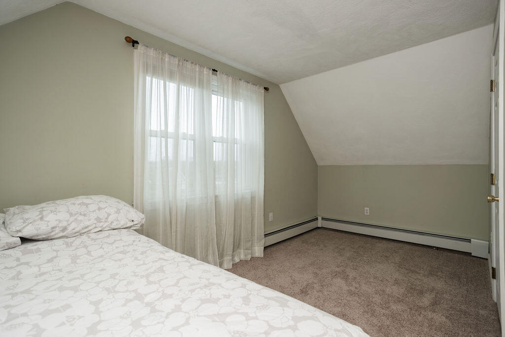 17 Greenacre Drive York ME 03909