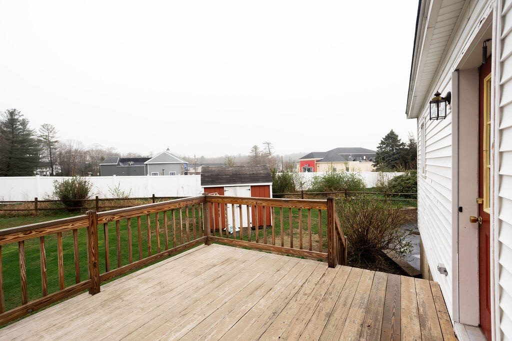 17 Greenacre Drive York ME 03909