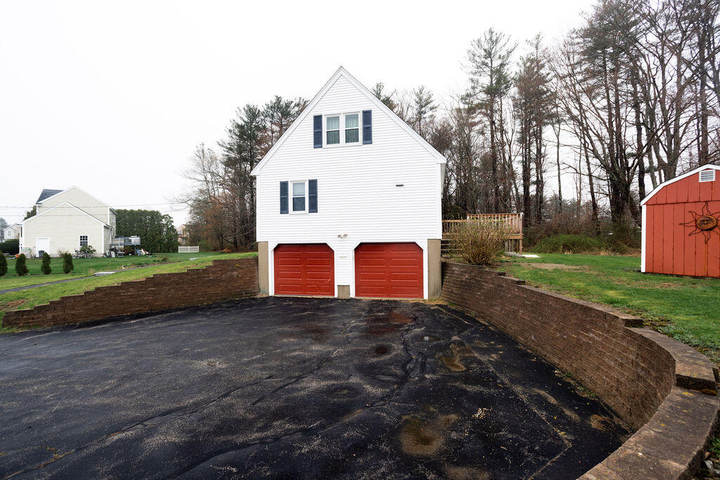 17 Greenacre Drive York ME 03909