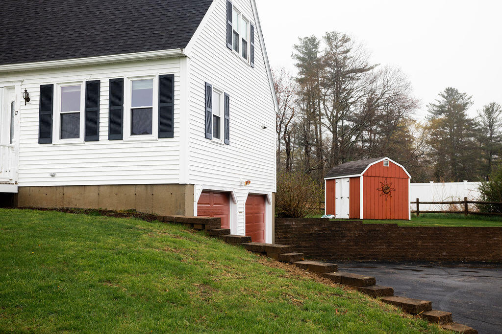 17 Greenacre Drive York ME 03909