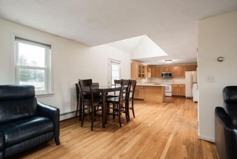 17 Greenacre Drive York ME 03909