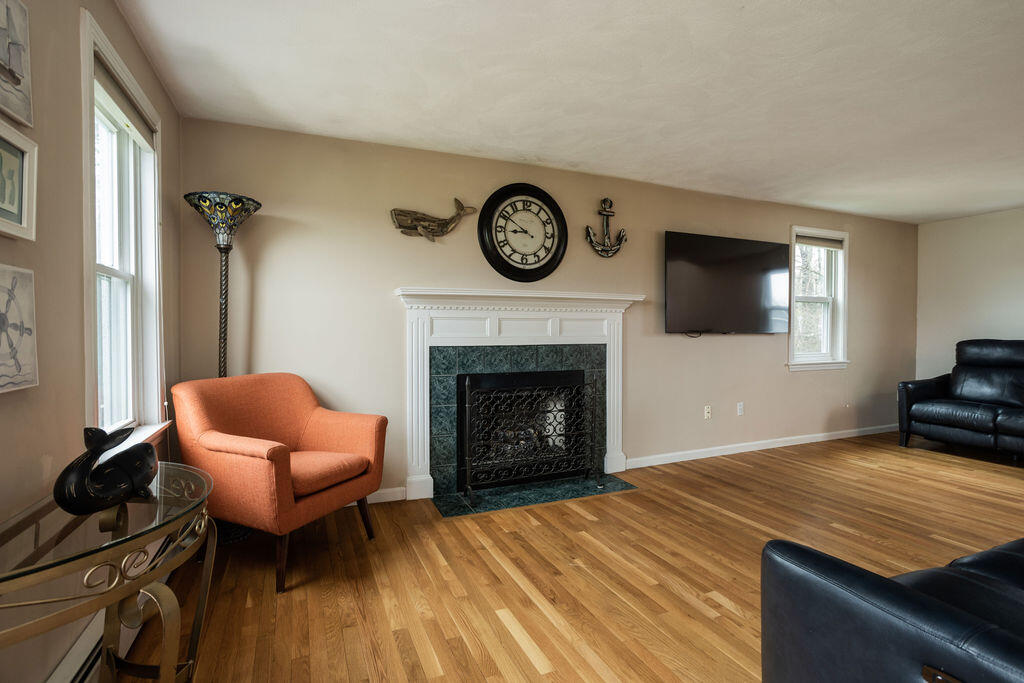 17 Greenacre Drive York ME 03909