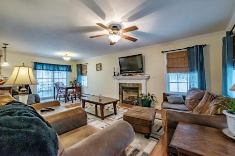 9 Eisenhower Court Naples ME 04055