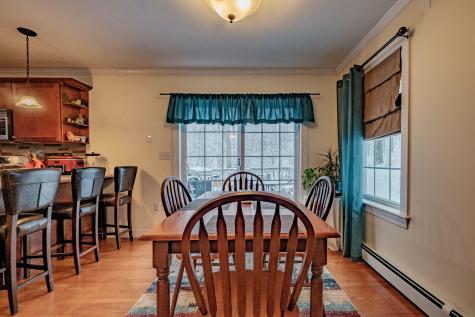 9 Eisenhower Court Naples ME 04055